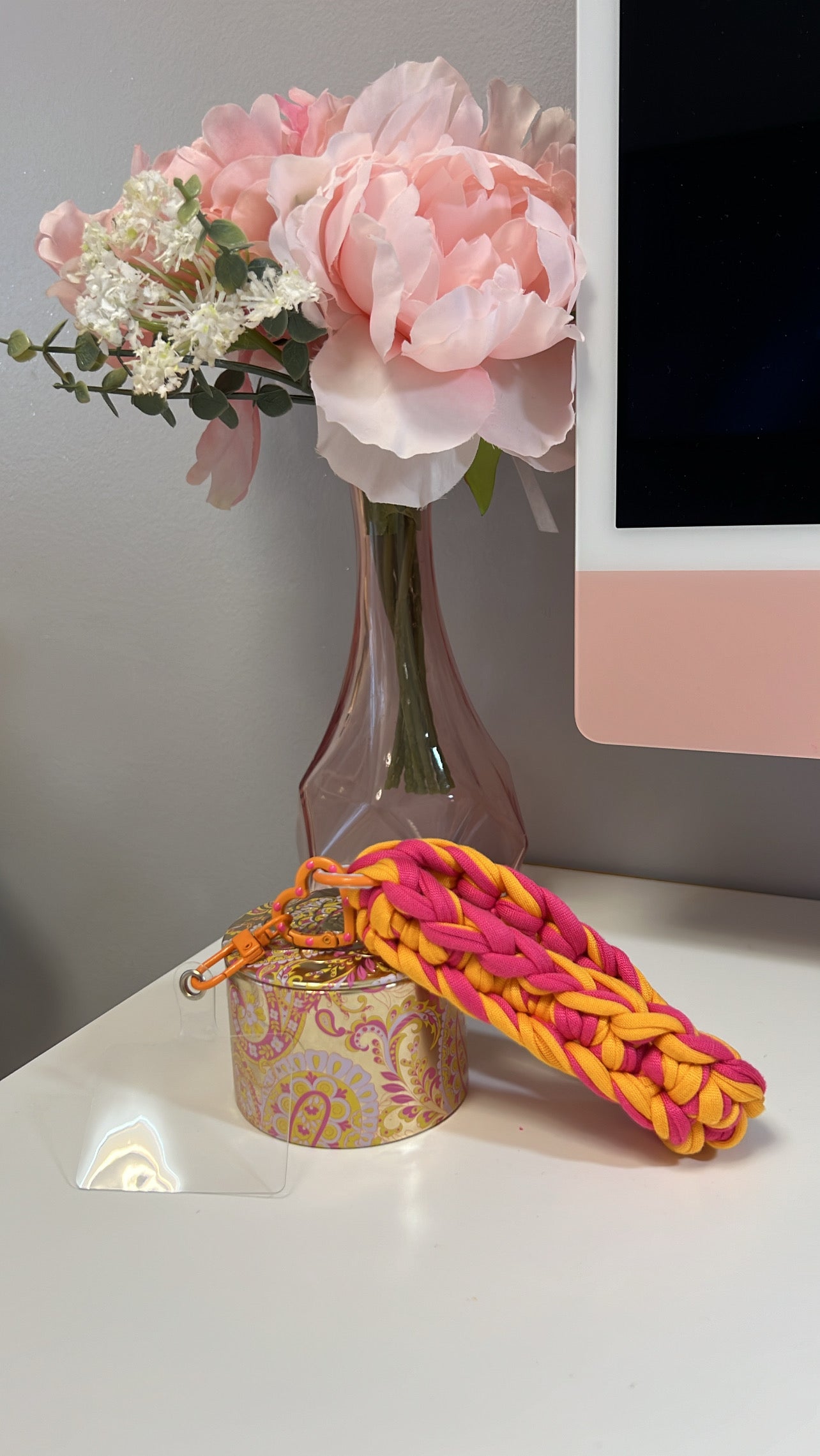 Phone handle / key ring