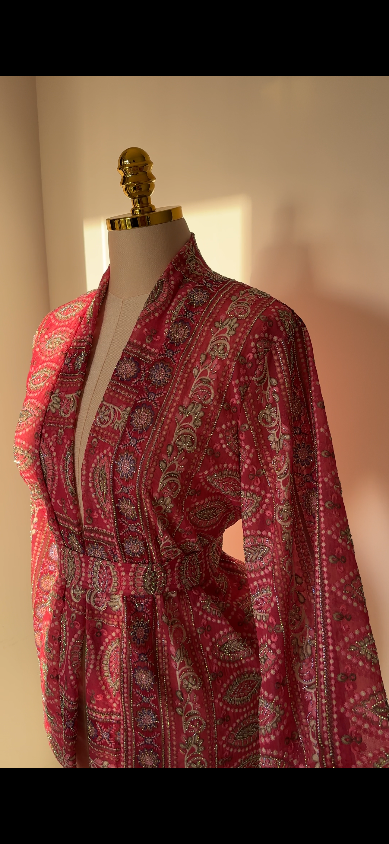Kimono à strass rose