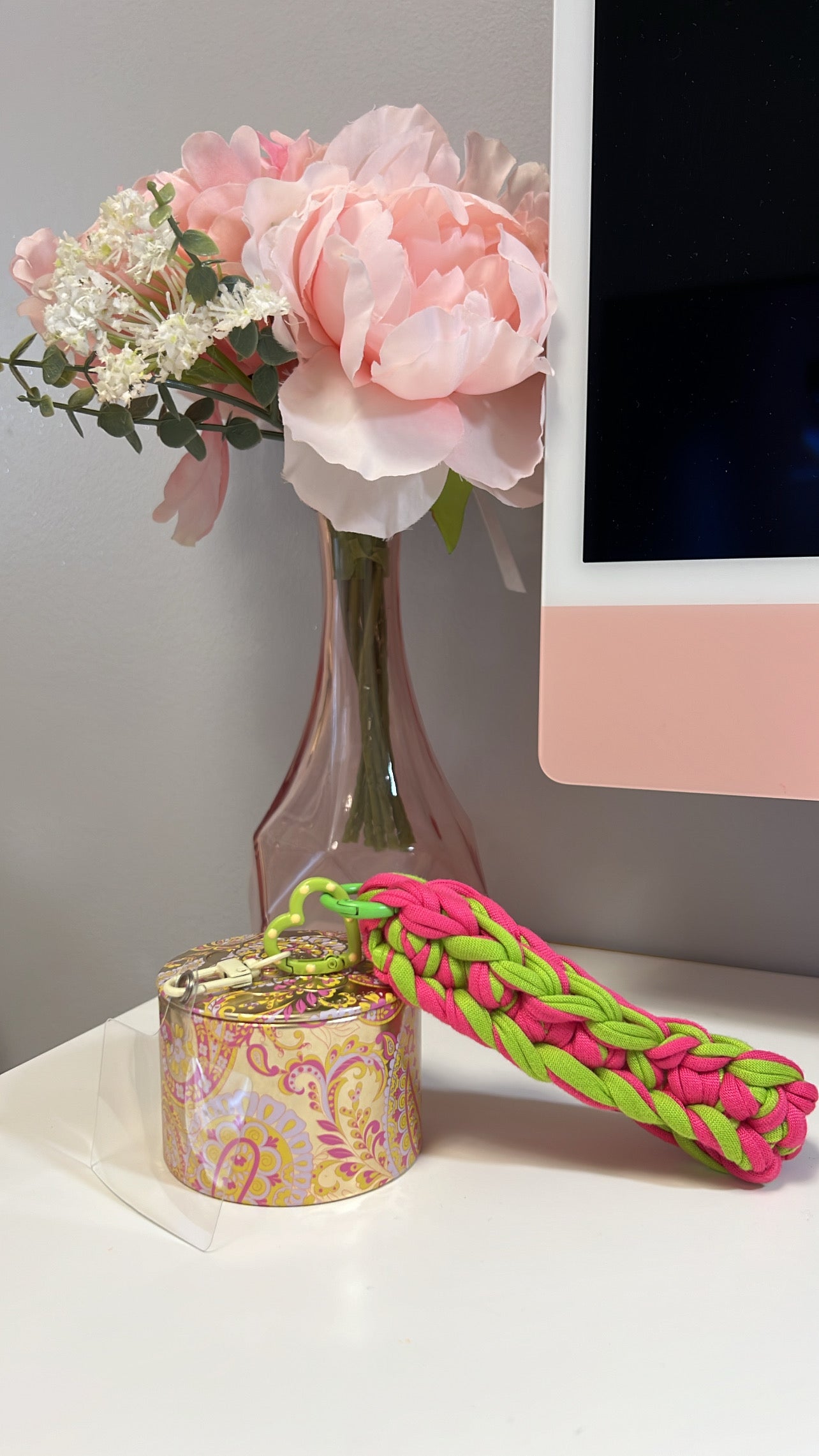 Phone handle / key ring